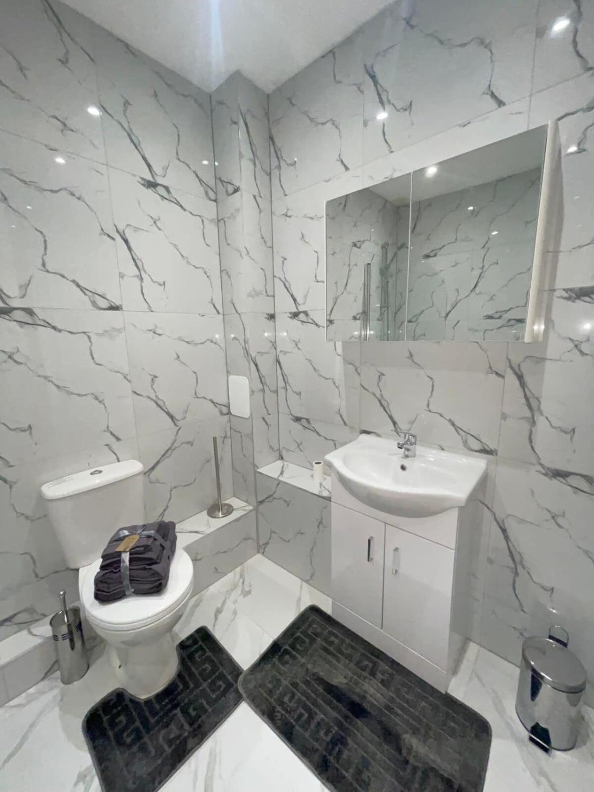 2 Bedroom Apartment - Flitwick - Contractor Friendly - Tourist Ready - Full Kitchen - Wifi - Smart Tv - Sofa Bed - Free Parking - Ideal For Short Or Long Stays Exteriör bild